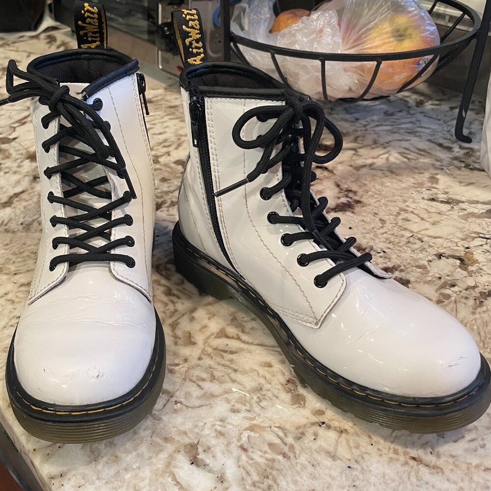 Dr. Martens 1460 White Patent Leather Boots sz 5